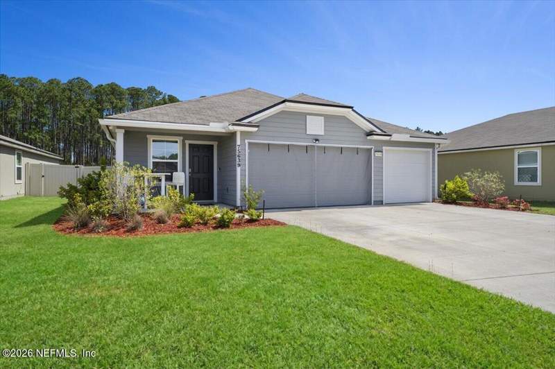 4 bedroom Single Family Residence at 75639 Bridgewater Drive, River Glen, Yulee — photo 2