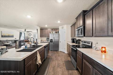 75639 Bridgewater Drive, Yulee FL - photo 19 of 63