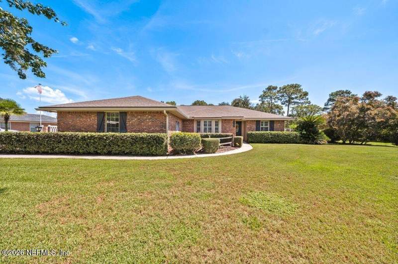 3 bedroom Single Family Residence at 1147 Pebble Ridge Drive, Pebble Ridge, Jacksonville — photo 2