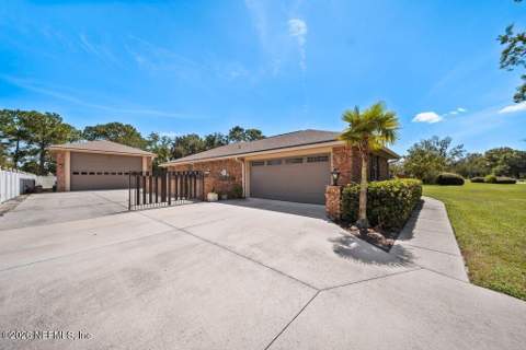 1147 Pebble Ridge Drive, Jacksonville FL - photo 14 of 42