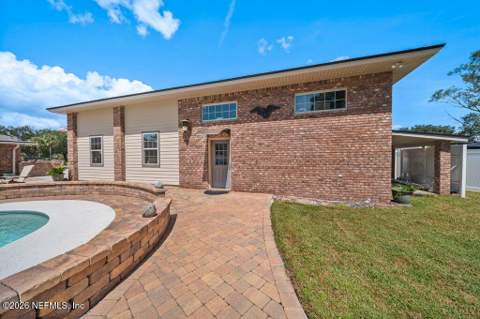 1147 Pebble Ridge Drive, Jacksonville FL - photo 9 of 42