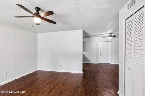 4979 Tan Street, Jacksonville FL - photo 10 of 41