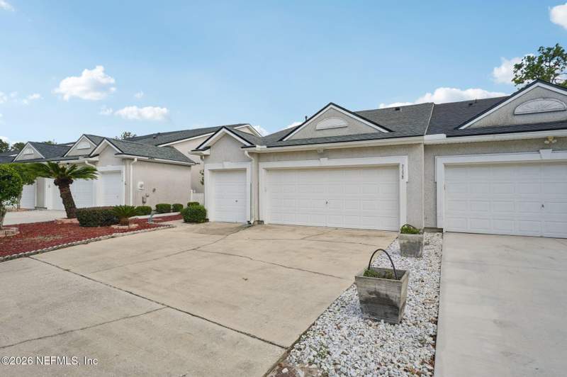 3 bedroom Single Family Residence at 3138 Ravines Road, The Ravines, Middleburg — photo 4