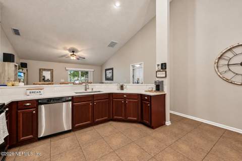 144 Mahogany Bay Drive, St. Johns FL - photo 16 of 81