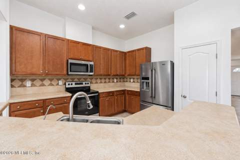5118 Cypress Links Boulevard, Elkton FL - photo 16 of 46