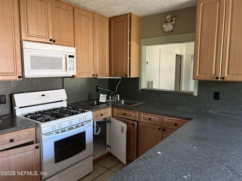 6812 Tango Lane, Jacksonville FL - photo 20 of 49