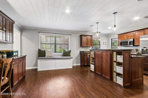 12977 Silver Oak Drive, Jacksonville FL - photo 9 of 46