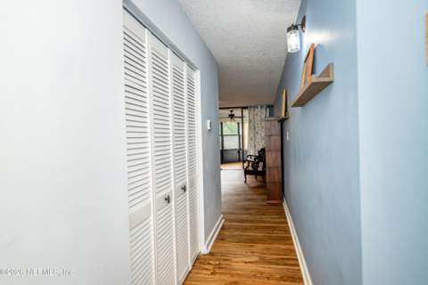 1071 Edgewood Avenue #302, Jacksonville FL - photo 6 of 26