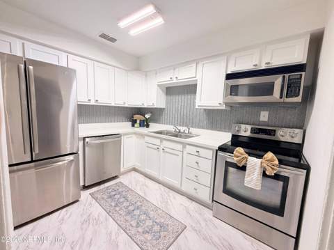 9130 Spottswood Road, Jacksonville FL - photo 15 of 24