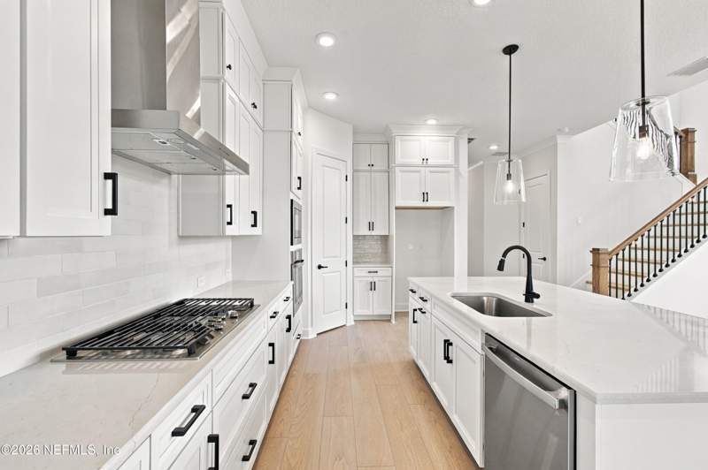 4 bedroom Single Family Residence at 13011 Whispering Winds Drive, Everrange, Jacksonville — photo 5