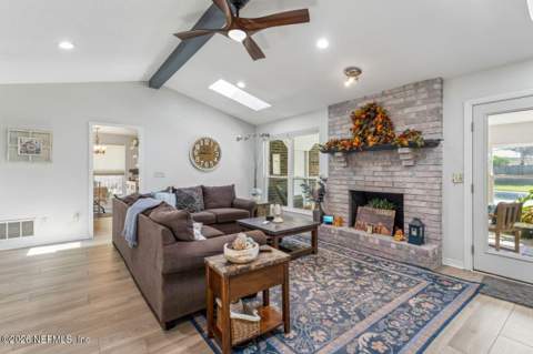 2672 Twinridge Court, Orange Park FL - photo 6 of 36
