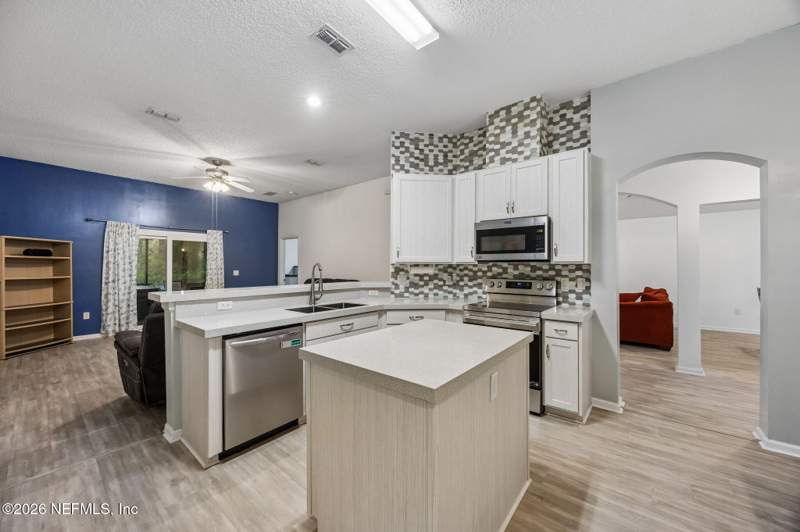 4 bedroom Single Family Residence at 86429 Riverwood Drive, Meadowfield, Yulee — photo 5