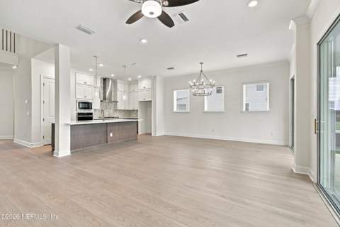12127 Mariposa Avenue, Jacksonville FL - photo 9 of 30