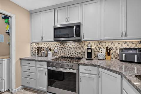 1105 Romaine Circle, Jacksonville FL - photo 11 of 39