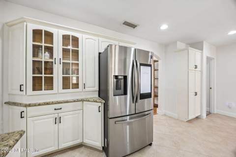 4260 Great Oaks Lane, Jacksonville FL - photo 16 of 62
