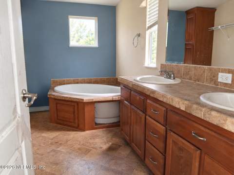 23261 NW 32nd Place, Lawtey FL - photo 12 of 19