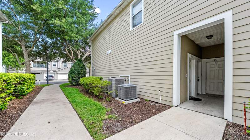 3 bedroom Condominium at 7064 Deer Lodge Circle #106, Windsor Falls, Jacksonville — photo 3