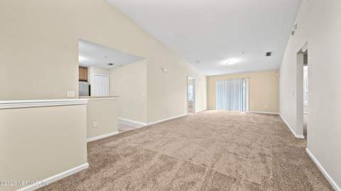 7064 Deer Lodge Circle #106, Jacksonville FL - photo 13 of 32