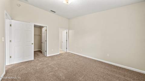 7064 Deer Lodge Circle #106, Jacksonville FL - photo 22 of 32
