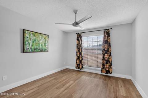7814 Fawn Brook Circle, Jacksonville FL - photo 11 of 52