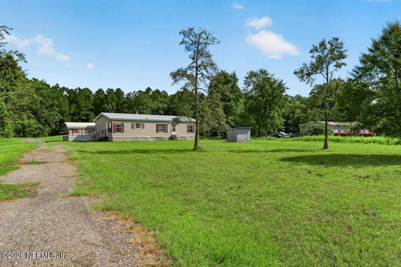 6 bedroom Manufactured Home at 44326 Woodland Circle, Callahan, Callahan — photo 5