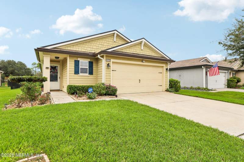 3 bedroom Single Family Residence at 8153 Meadow Walk Lane, Pine Terrace At The Meadows, Jacksonville — photo 4