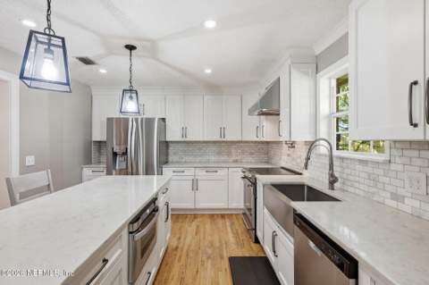 12614 Joda Lane, Jacksonville FL - photo 15 of 47