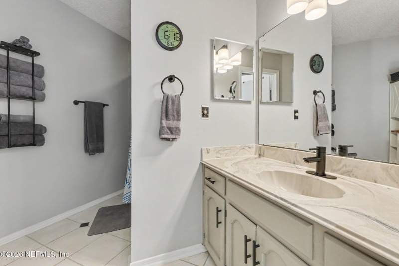2 bedroom Townhouse at 10057 N Romaine Circle #2, Broodwood Forest, Jacksonville — photo 5