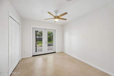 8124 Sierra Madre Drive, Jacksonville FL - photo 18 of 33