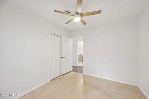 8124 Sierra Madre Drive, Jacksonville FL - photo 22 of 33