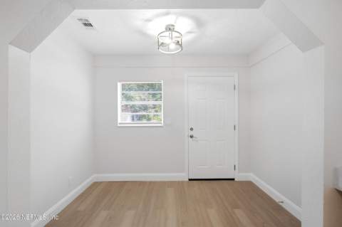 4802 Louisa Terrace, Jacksonville FL - photo 8 of 36