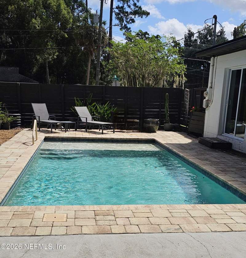 2 bedroom Single Family Residence at 1258 Hickman Road, Love Grove, Jacksonville — photo 2