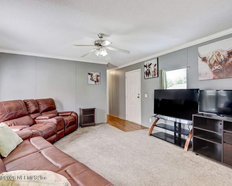 3 bedroom Manufactured Home at 1628 Chestnut Bay Cove, Longbay, Middleburg — photo 3