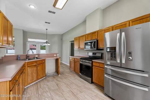 1321 Wilshire Court, St. Johns FL - photo 13 of 42