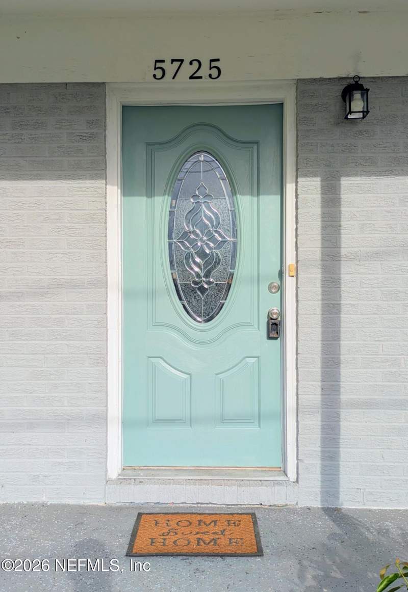 3 bedroom Single Family Residence at 5725 Hillman Drive, Oak Hill, Jacksonville — photo 4