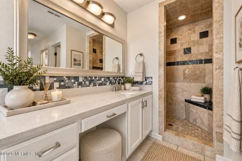 11320 Hendon Drive, Jacksonville FL - photo 17 of 39