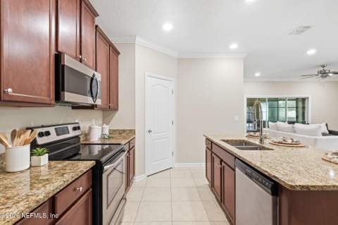 16247 Blossom Lake Drive, Jacksonville FL - photo 16 of 62