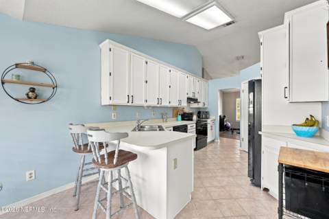 12441 Running River Road, Jacksonville FL - photo 8 of 40
