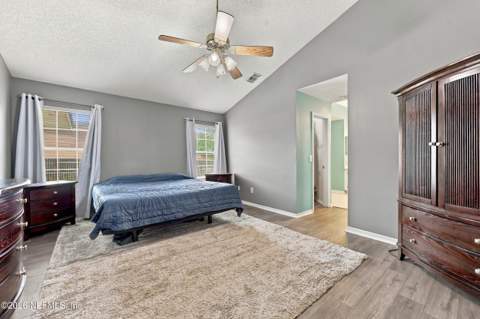 12441 Running River Road, Jacksonville FL - photo 10 of 40