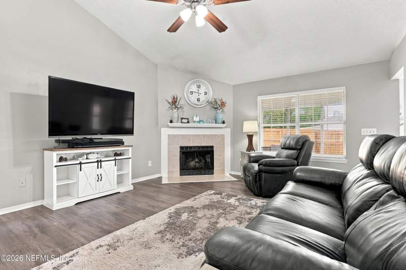 3 bedroom Single Family Residence at 12441 Running River Road, Mt Pleasant Creek, Jacksonville — photo 4