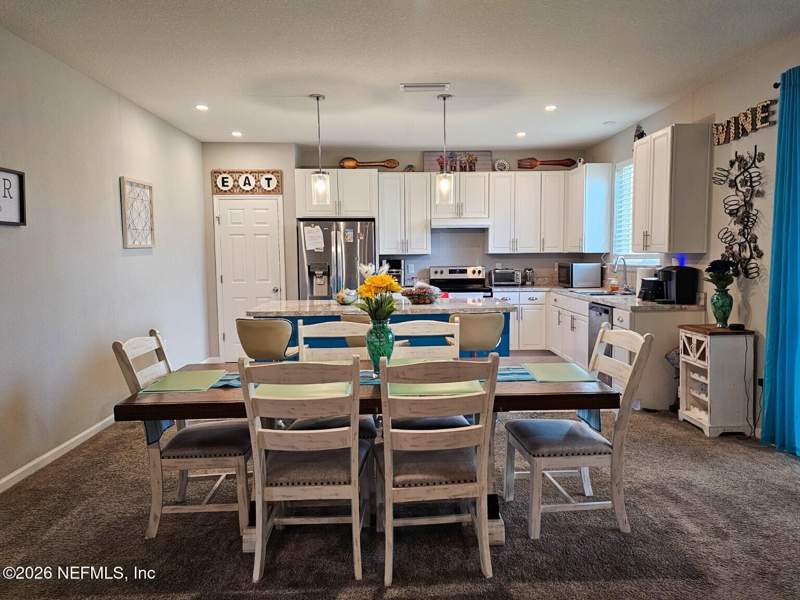 5 bedroom Single Family Residence at 12573 Lake Taylor Lane, Greene Meadows, Jacksonville — photo 4
