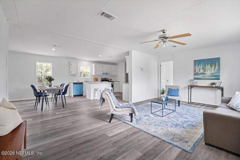 4 bedroom Manufactured Home at 5600 County Road 214, Florida Frontier, Keystone Heights — photo 2