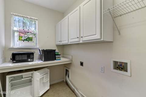 9240 Waterglen Lane, Jacksonville FL - photo 19 of 43