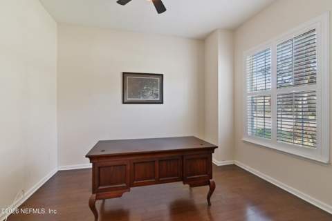 9240 Waterglen Lane, Jacksonville FL - photo 8 of 43