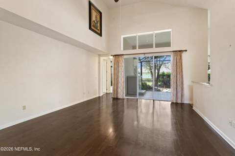 9240 Waterglen Lane, Jacksonville FL - photo 14 of 43