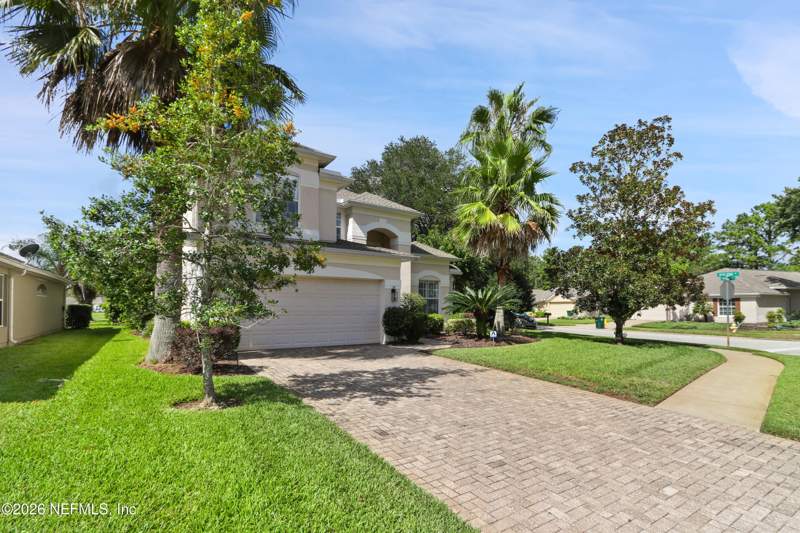3 bedroom Single Family Residence at 9240 Waterglen Lane, Sweetwater By Del Webb, Jacksonville — photo 4