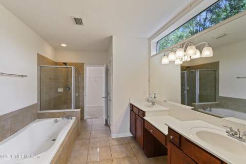 9240 Waterglen Lane, Jacksonville FL - photo 24 of 43