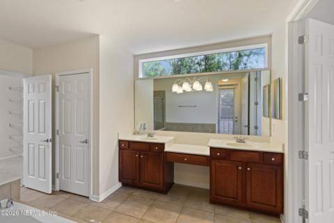 9240 Waterglen Lane, Jacksonville FL - photo 23 of 43