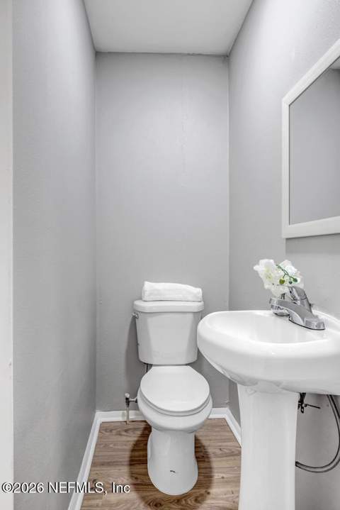 8141 Paul Jones Drive, Jacksonville FL - photo 8 of 27