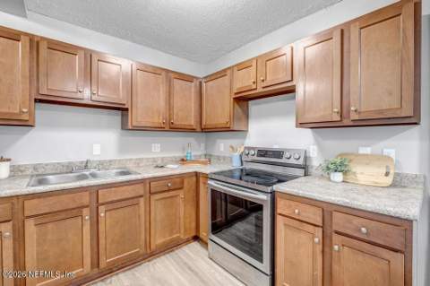 8141 Paul Jones Drive, Jacksonville FL - photo 13 of 27